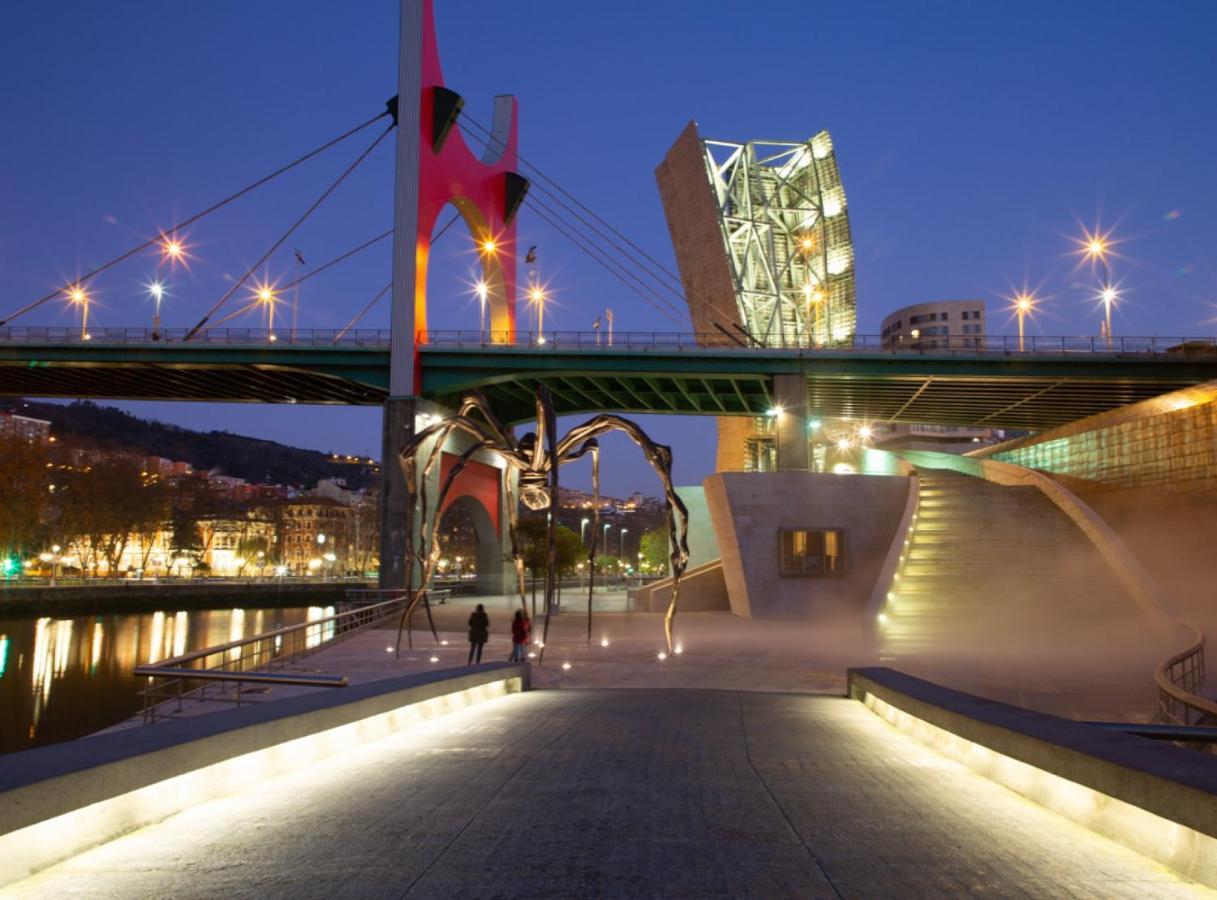 Clasico Y Funcional Vivienda Turistica Centro Bilbao Exterior photo
