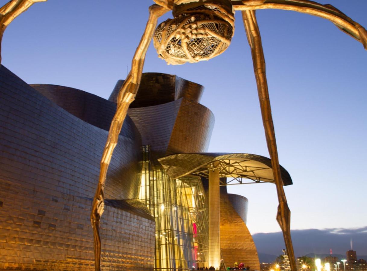 Clasico Y Funcional Vivienda Turistica Centro Bilbao Exterior photo